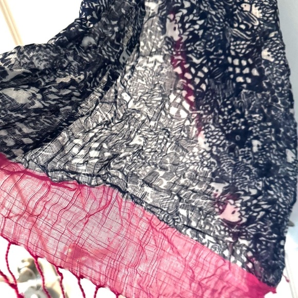 Lilly Pulitzer for Target Upstream Fringed Scarf (20th anniversary collection) - Picture 4 of 6